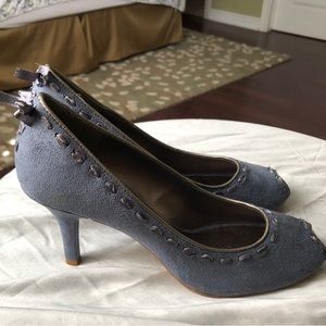 Peep-toe Suede Shoes with Heels 👠 by “Predictions”.